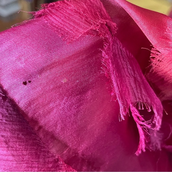 RARE Chico’s Design Textured 100% Silk Button Front Blouse Pink Red Size 2 (M/L) - Picture 14 of 16